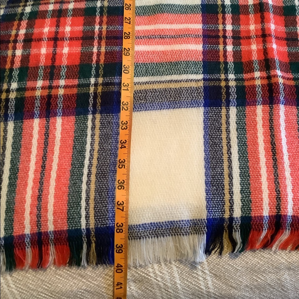 Winter White Plaid Scarf - Picture 6 of 6